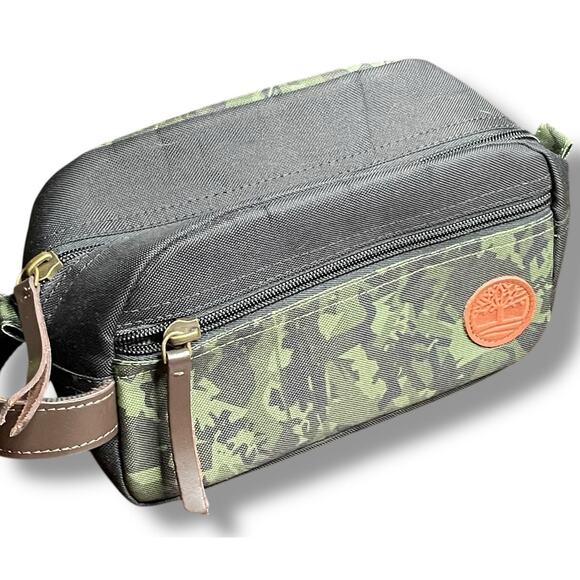 Timberland Core Canvas Travel Kit Toiletry Bag Groom Cosmetic Makeup Dopp Camo - Picture 2 of 12